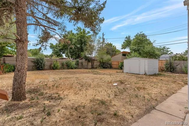 11612 Del Mar Parkway Aurora, CO 80010