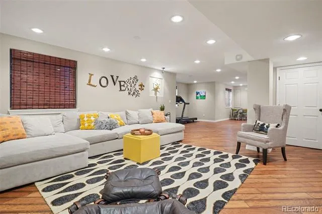 9229 Aspen Creek Way Highlands Ranch, CO 80129