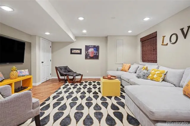 9229 Aspen Creek Way Highlands Ranch, CO 80129