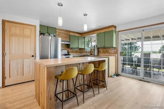 3550 W Mountain Road Englewood, CO 80110