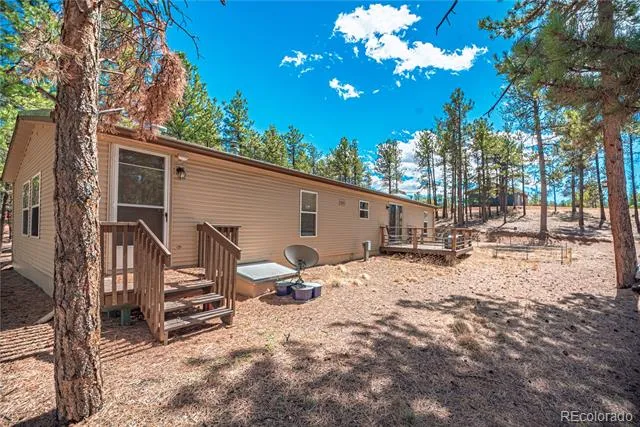 2675 Pikes Peak Drive Florissant, CO 80816