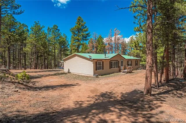 2675 Pikes Peak Drive Florissant, CO 80816