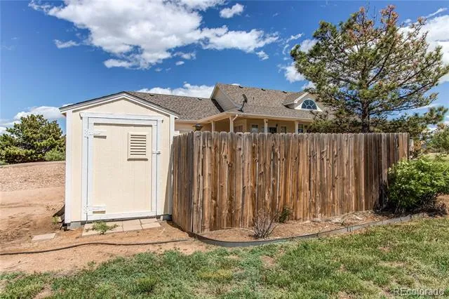 895 Antelope Drive W Bennett, CO 80102