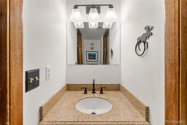 10500 Ryan Gulch Road #J-106 Silverthorne, CO 80498