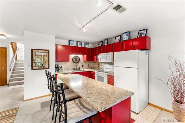 10500 Ryan Gulch Road #J-106 Silverthorne, CO 80498