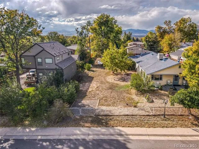 4877 Chase Street Denver, CO 80212