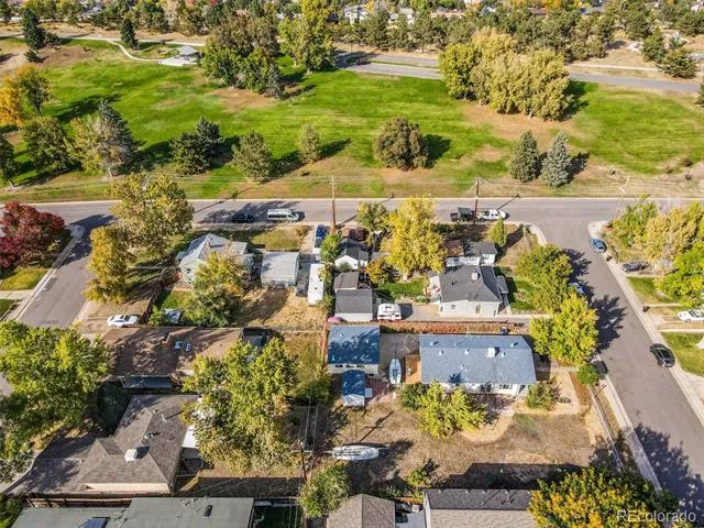 4877 Chase Street Denver, CO 80212