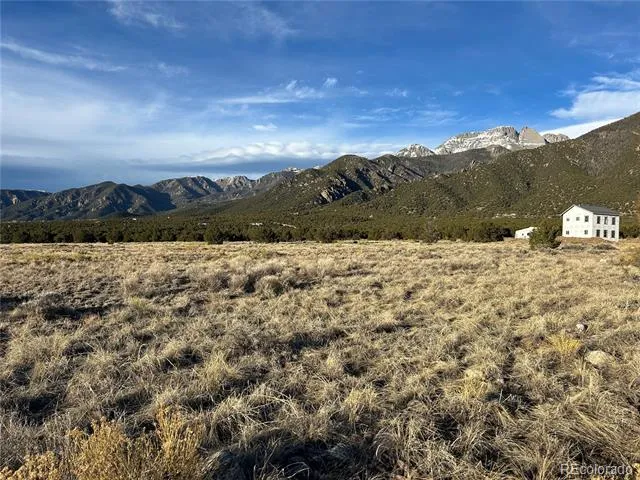 3292 Camino Del Rey Crestone, CO 81131
