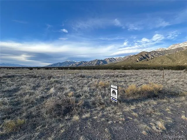 3292 Camino Del Rey Crestone, CO 81131