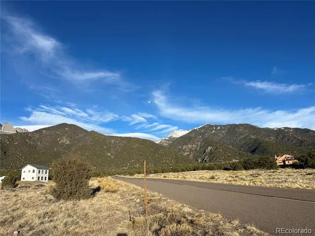 3292 Camino Del Rey Crestone, CO 81131