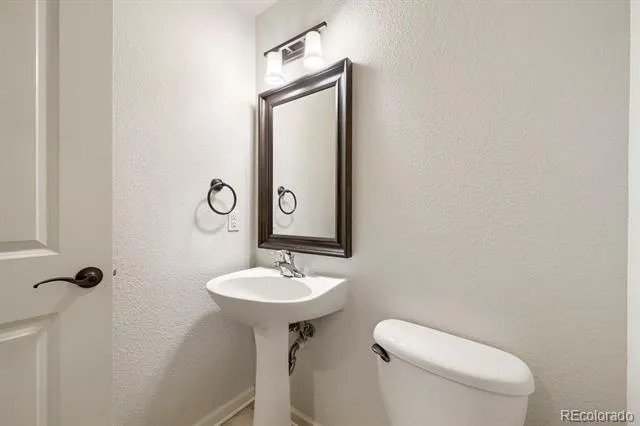 13516 Via Varra Broomfield, CO 80020