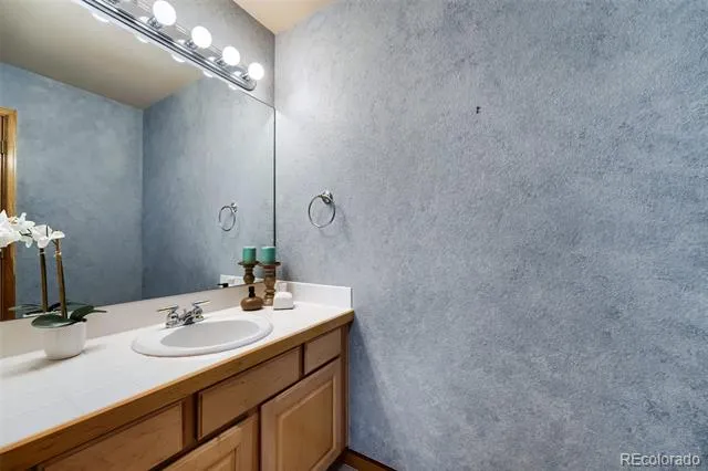 14765 E Aberdeen Avenue E Centennial, CO 80016