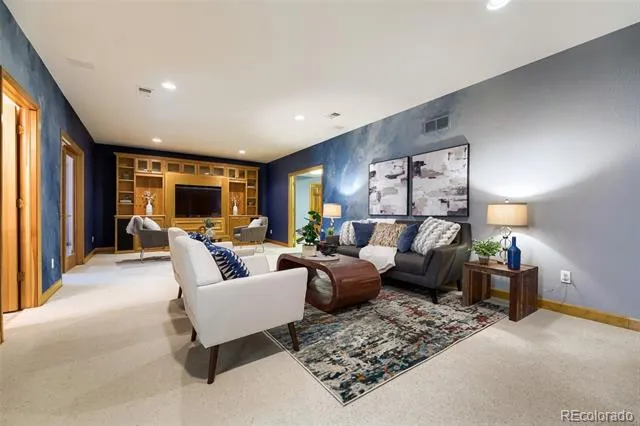 14765 E Aberdeen Avenue E Centennial, CO 80016