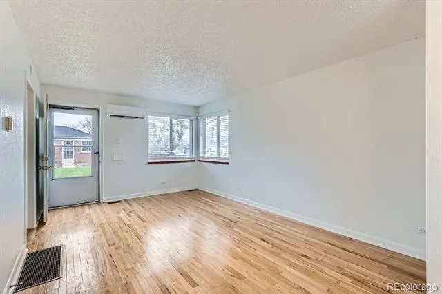 1525 Xenia Street Denver, CO 80220