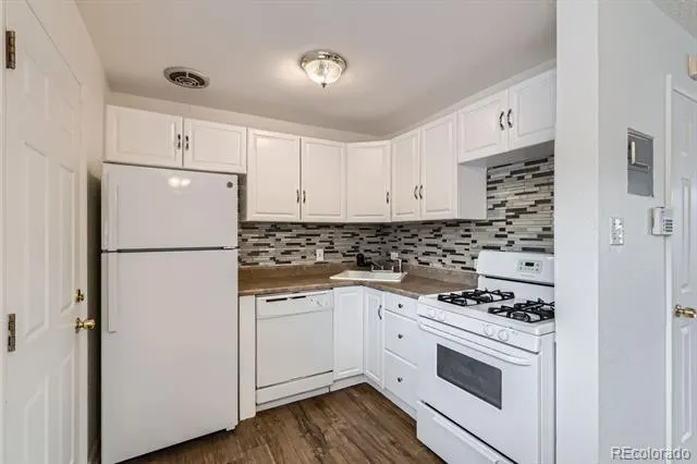 1525 Xenia Street Denver, CO 80220