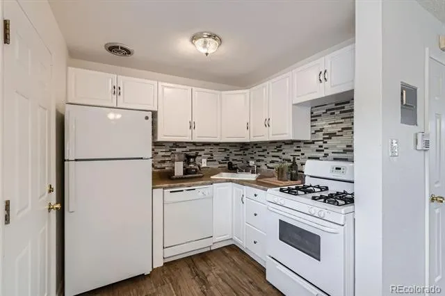 1525 Xenia Street Denver, CO 80220