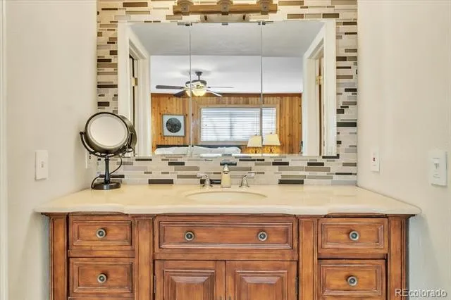 7019 S Windermere Street Littleton, CO 80120
