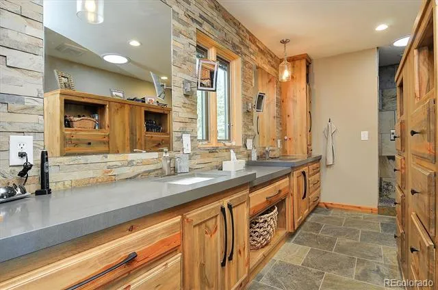 16050 Oppliger Drive Nathrop, CO 81236