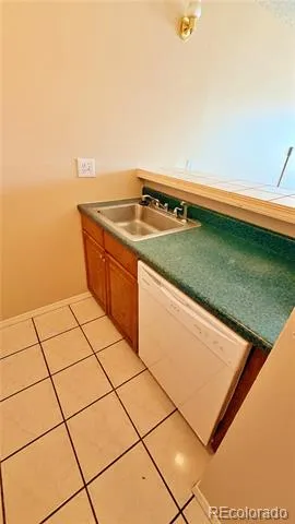 1064 Chambers Court #209 Aurora, CO 80011
