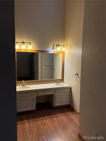 4245 S Granby Way #c Aurora, CO 80014