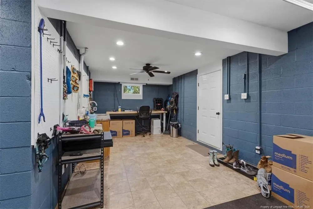 1235 E Hedgelawn Way Southern Pines, NC 28387