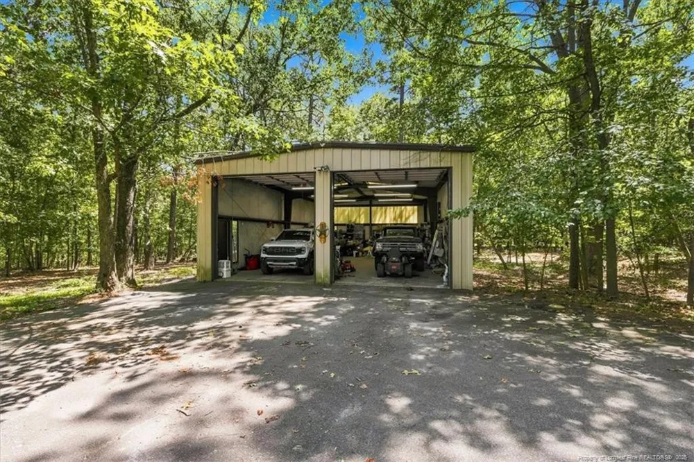 1235 E Hedgelawn Way Southern Pines, NC 28387
