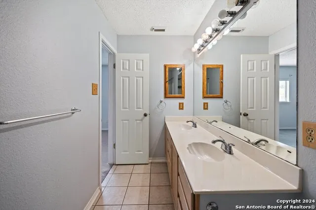 1004 Boxer Pass Drive Schertz, TX 78154