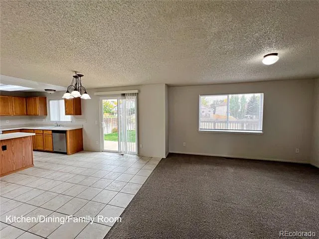 5377 S UKRAINE WAY Aurora, CO 80015