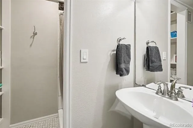5036 E 125th Avenue Thornton, CO 80241