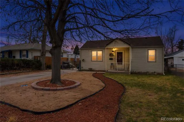 4737 S Pennsylvania Street Englewood, CO 80113