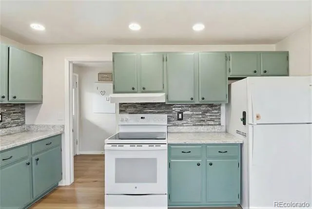 4737 S Pennsylvania Street Englewood, CO 80113