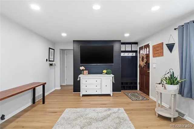 4737 S Pennsylvania Street Englewood, CO 80113