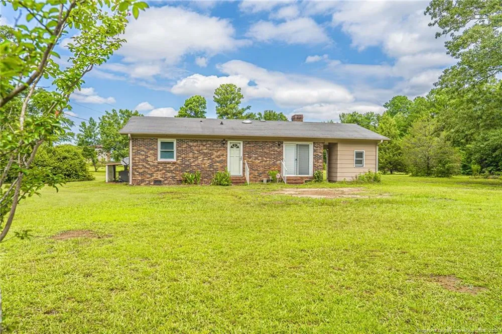 190 Morgan Drive Raeford, NC 28376