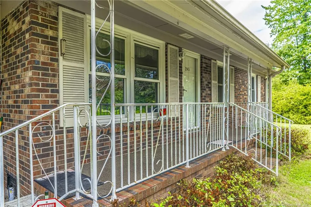 190 Morgan Drive Raeford, NC 28376