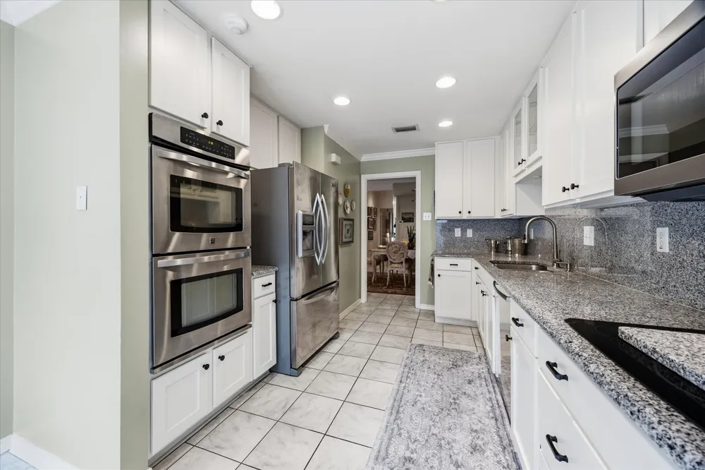 12277 Montego Plaza Dallas, TX 75230