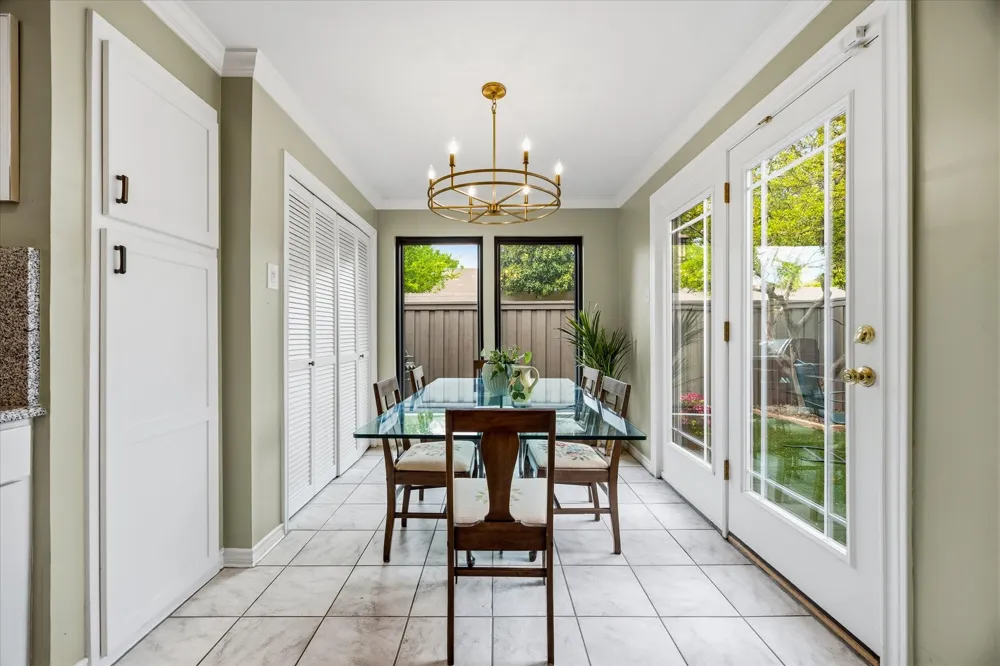 12277 Montego Plaza Dallas, TX 75230