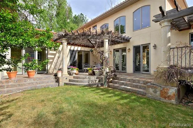 7701 Brockway Drive Boulder, CO 80303
