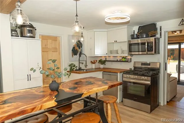 112 E 1st Street Creede, CO 81130