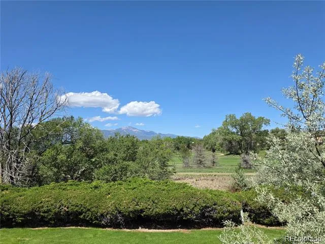 538 Lakewood Circle Colorado Springs, CO 80910