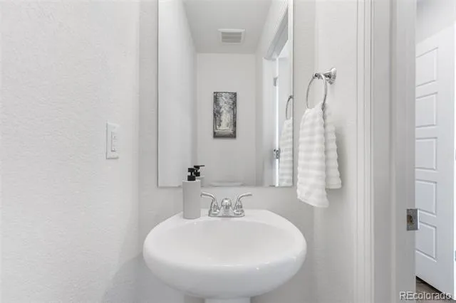 18260 E 51st Place Denver, CO 80249
