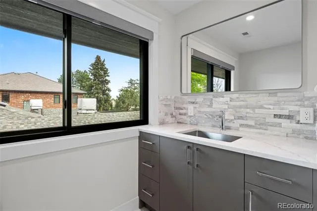 148 S Grape Street Denver, CO 80246