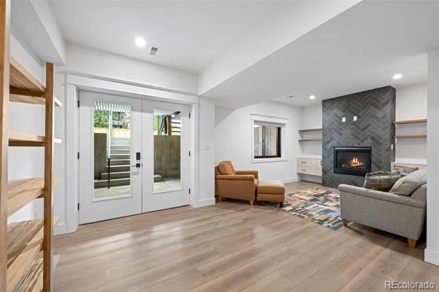 148 S Grape Street Denver, CO 80246
