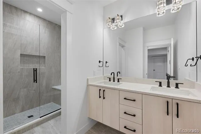 148 S Grape Street Denver, CO 80246