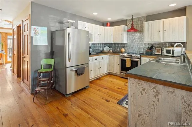400 W Galena Crestone, CO 81131