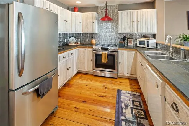 400 W Galena Crestone, CO 81131