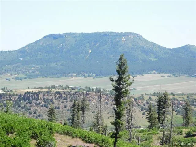8249 Yuma Circle Larkspur, CO 80118