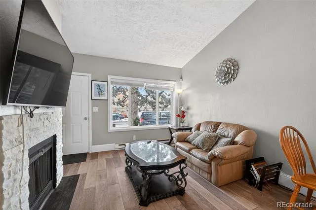841 crisman Drive #9 Longmont, CO 80501