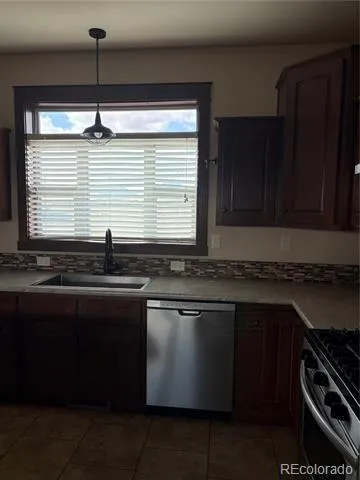 1925 Doe Valley Road Guffey, CO 80820