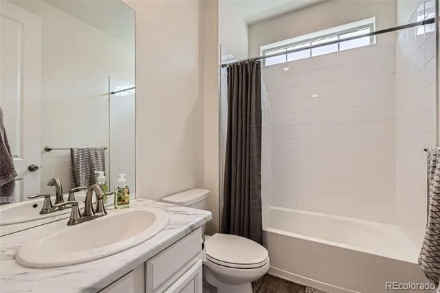 935 Peach Leaf Lane Elizabeth, CO 80107