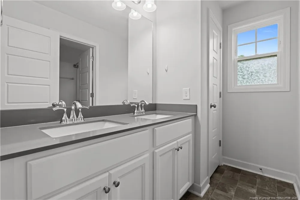4616 Scenic Pines Drive Hope Mills, NC 28348